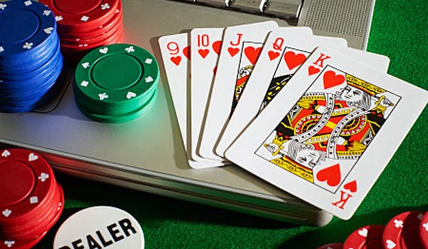 Dapatkah Anda Bermain Poker Online Untuk Hidup?